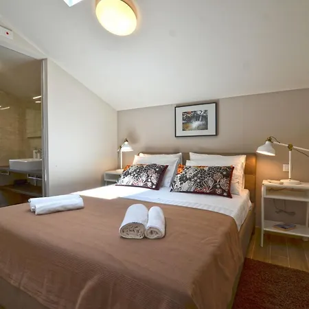 Tranquil Getaway With Shared Pool In Guest house Bale