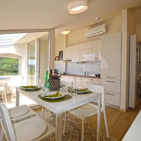 Tranquil Getaway With Shared Pool In بيت ضيافة بالي
